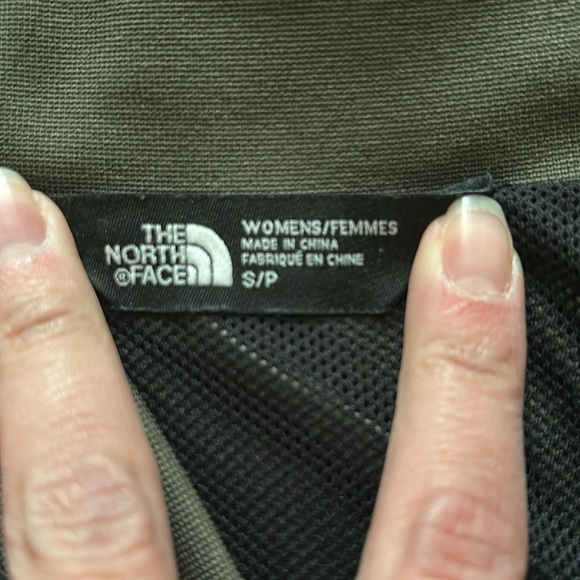 Women’s The north face jacket - Picture 2 of 9